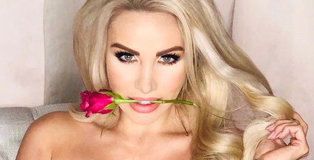 Danni Harwood, Bikinili Fotoğraflarını Satarak Ayda 283 Bin TL Kazandı
