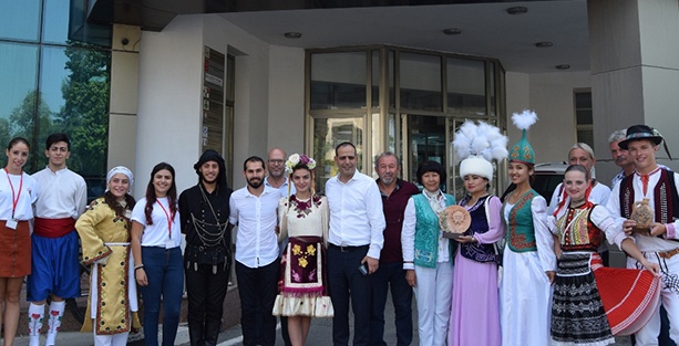 LTB, 10. Uluslararası Lefkoşa Halk Dansları Festivali İçin Gelen Yabancı Ekipleri Ağırladı