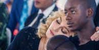 Madonna, Evlatlık Oğlu Futbolcu Olacak Diye Portekiz'den 9 Milyon Dolara Ev Aldı
