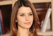Beren Saat, Eşi Kenan Doğulu'yu Sosyal Medya Hesabından Tebrik Etti 
